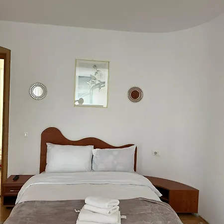 Ambra Room's Guest house *