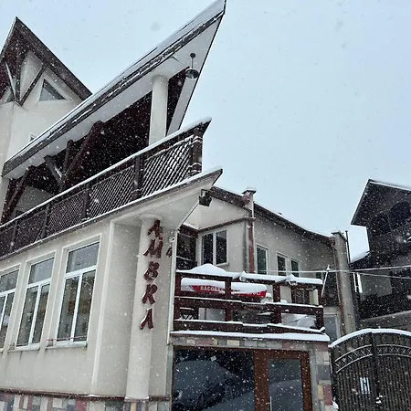 Ambra Room's Guest house Brasov
