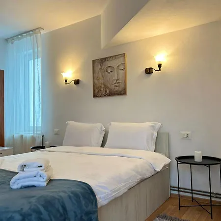 Ambra Room's Guest house Brasov